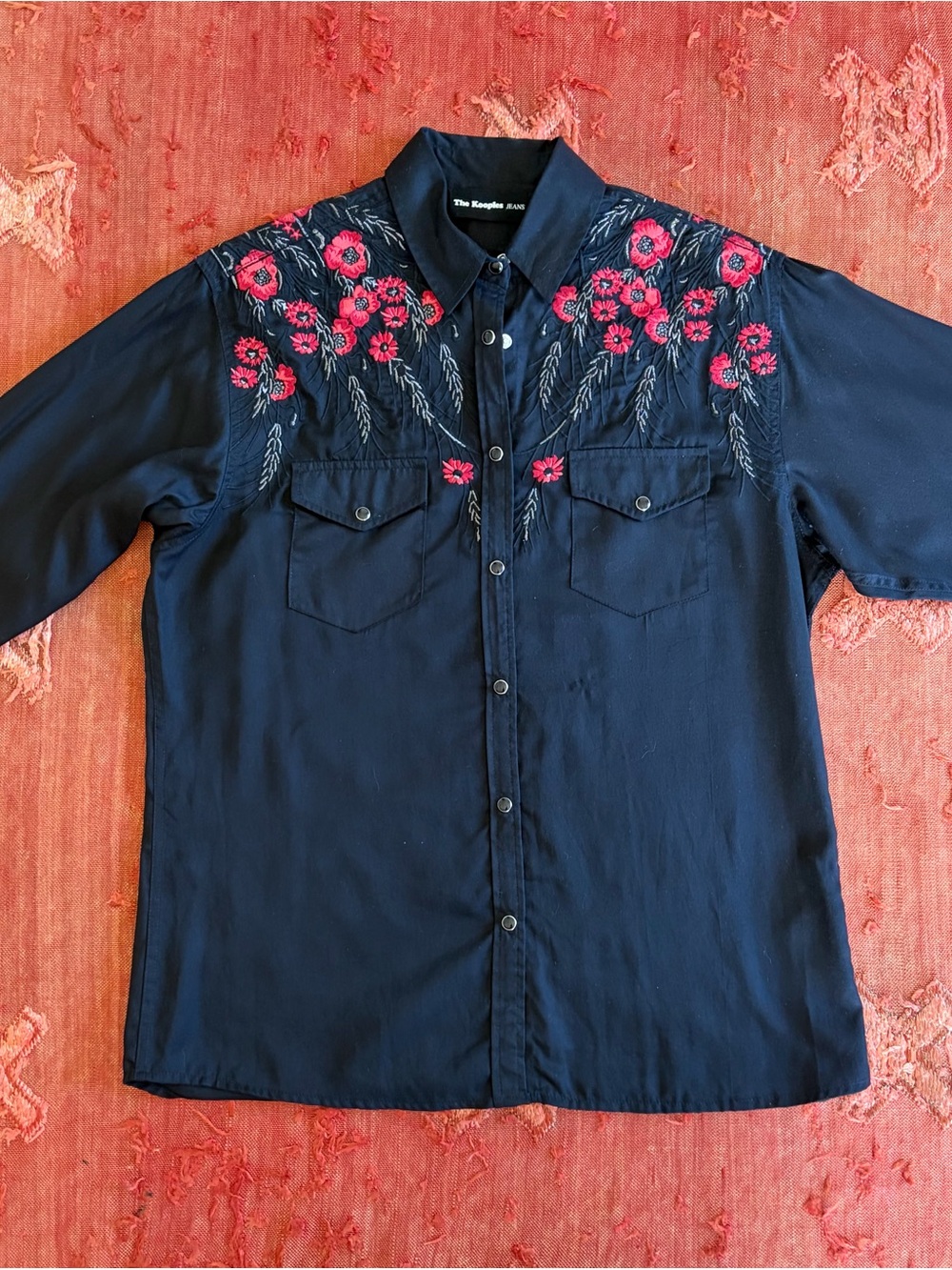 The Kooples embroidered black pearl snap shirt size M - Picture 8 of 8